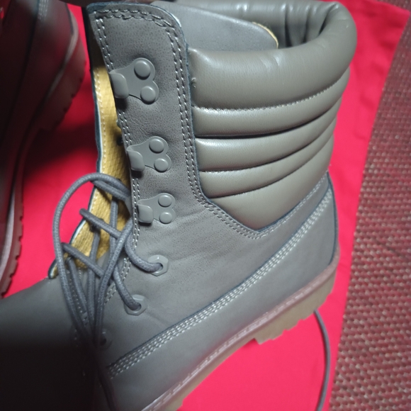 Stylish Gray Women's Boots By Glazed - Picture 4 of 7